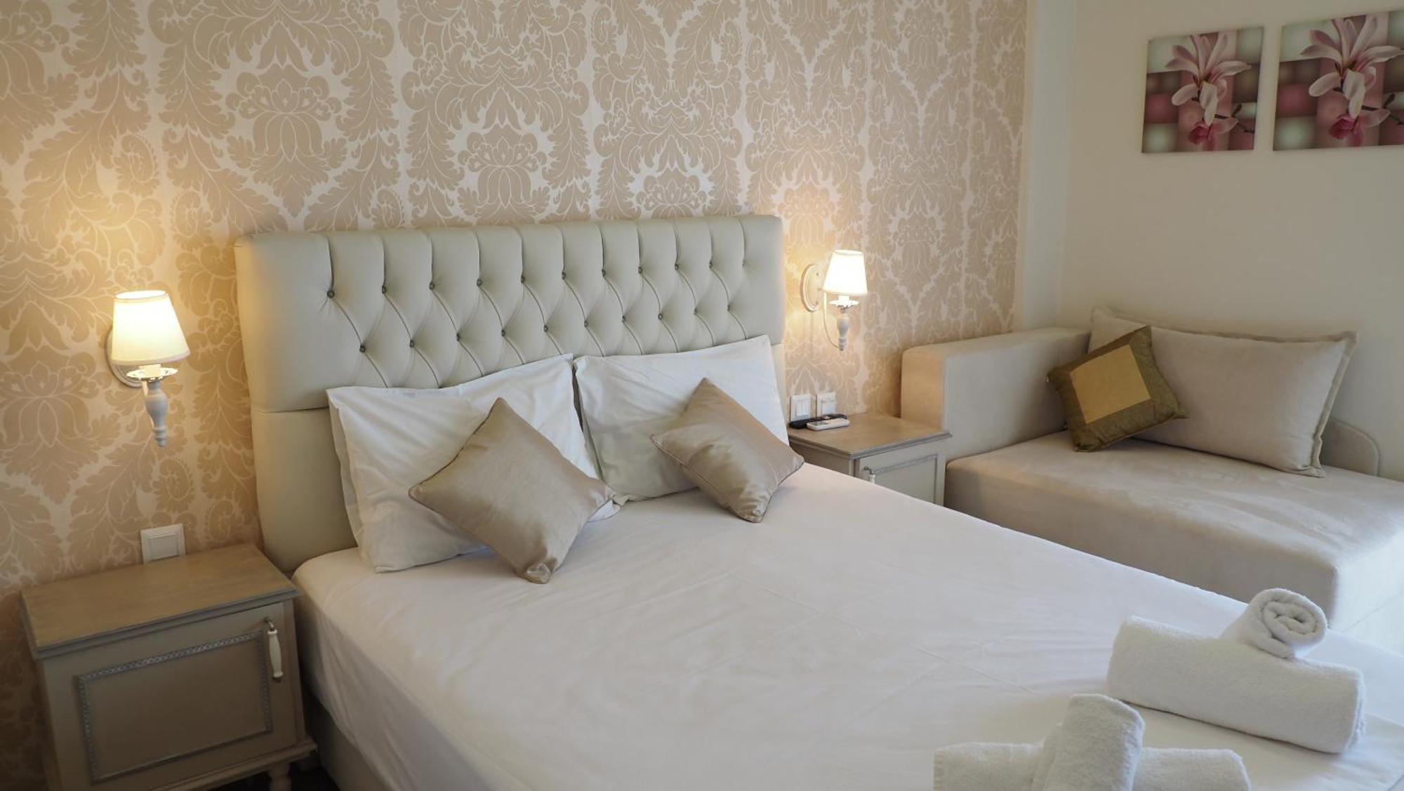 Leonidas Apartments And Suites Mola Kalyva Extérieur photo