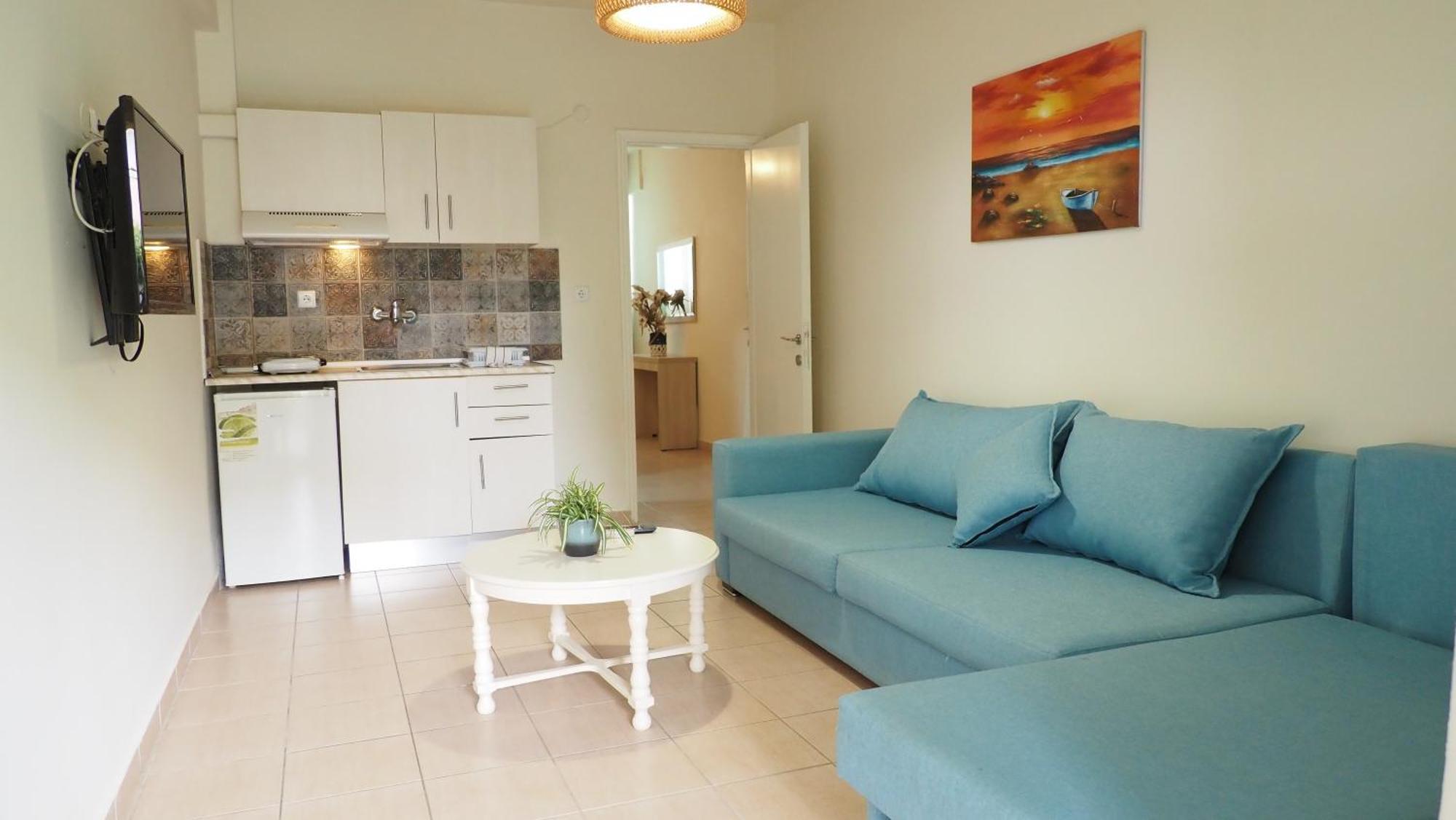 Leonidas Apartments And Suites Mola Kalyva Extérieur photo