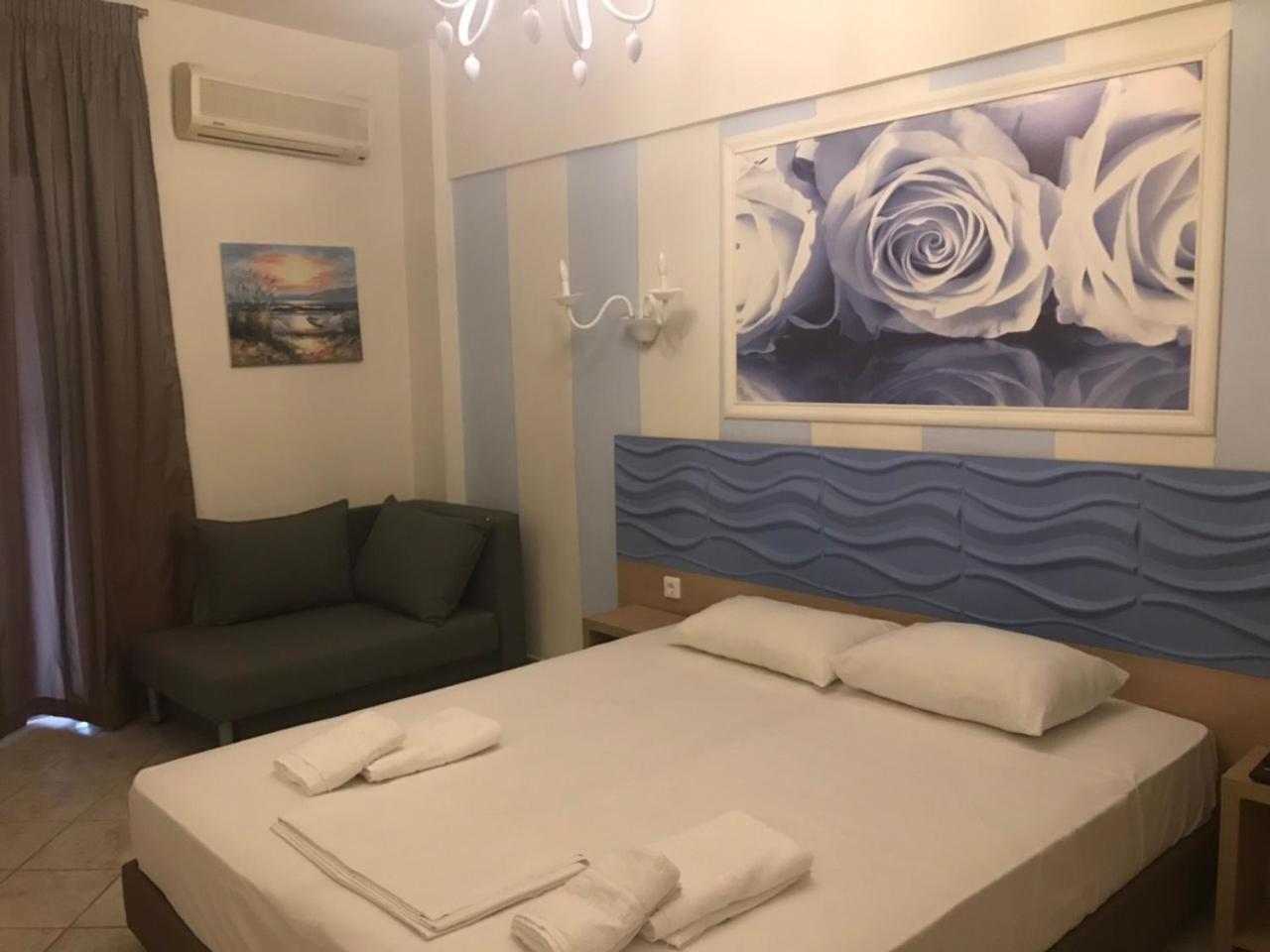Leonidas Apartments And Suites Mola Kalyva Extérieur photo